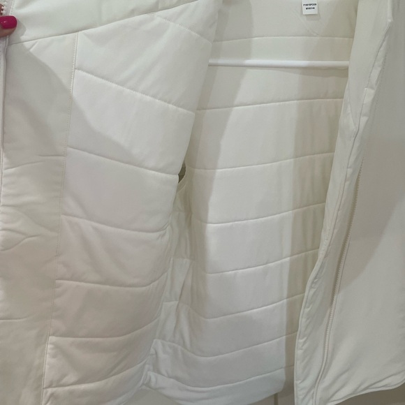 New Balance Cream Ivory Puffer Vest Asymmetrical Zipper - Picture 6 of 8